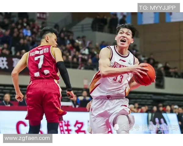 上海篮球队耐力争议引发热议球迷与专家观点碰撞解析
