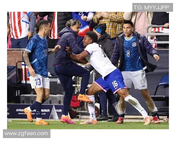 足球明星场上冲突引发热议握手不成竟演变为激烈打斗 足球明星场上冲突引发热议握手不成竟演变为激烈打斗