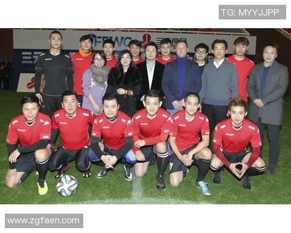 足球明星背什么包最时尚最实用让你也能成为潮流引领者 足球明星背什么包最时尚最实用让你也能成为潮流引领者